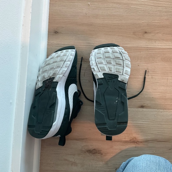 Nike running shoes - Picture 4 of 4